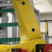 VMK Robotics slavnostně otevřela vývojové a testovací robotické pracoviště pro automatizaci navěšování a svěšování dílů